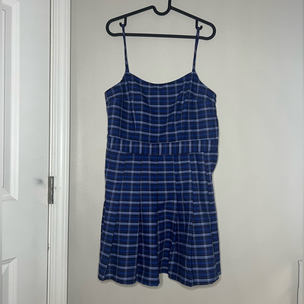 H&M Navy Plaid Dress - NWT 🦋